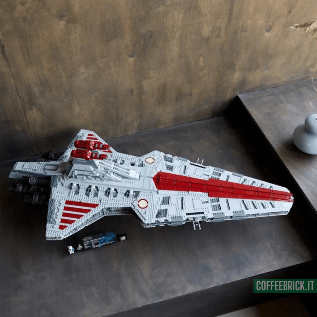 Il Fantastico ed Incredibile Incrociatore d’attacco della Repubblica classe Venator 75367 LEGO® - L'Epitome della Galassia in Mattoncini - CoffeeBrick.it