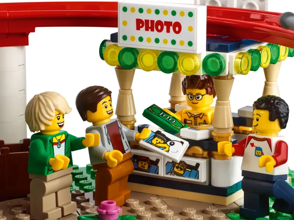 Expériences de parc d'attractions à la maison : Découvrez le set LEGO® Creator Expert Les montagnes russes 10261 LEGO® - CoffeeBrick.it