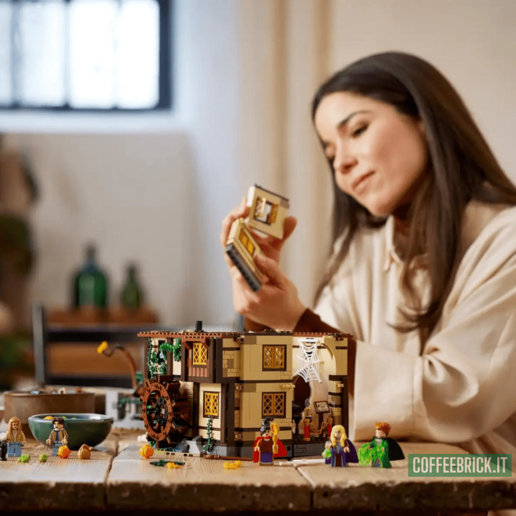 Expérience magique : La merveille du Le manoir des sœurs Sanderson 21341 LEGO® de Disney Hocus Pocus - CoffeeBrick.it