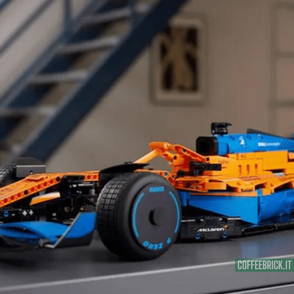 Découvrez l'Excellence des Courses avec l'Ensemble La voiture de course McLaren Formula 1™ 42141 LEGO® - CoffeeBrick.it