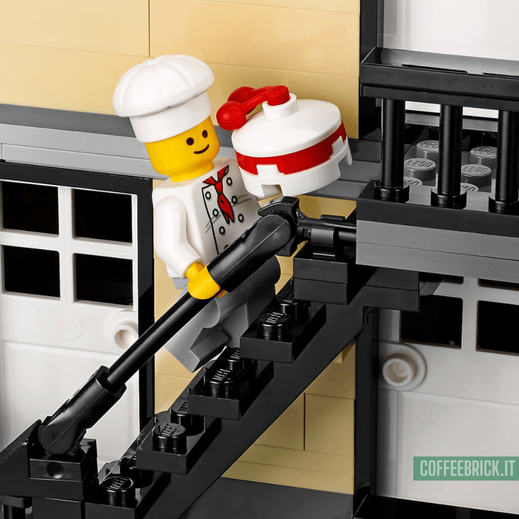 Explora la Mágica Gran plaza 10255 LEGO®: Una Obra Maestra Modular para Celebrar 10 Años de Creatividad - CoffeeBrick.it