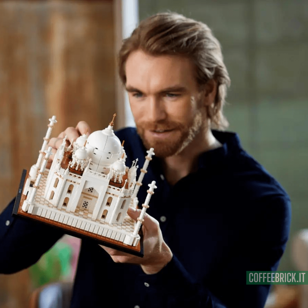 Taj Mahal in LEGO: The LEGO® Taj Mahal Set 21056 with 2022 Pieces - A Masterpiece to Build and Display - CoffeeBrick.it